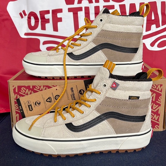 Vans Sk8-Hi Mte-2
Utility Pop White Multi
VNOA5HZZJ5K
Men’s boots - sneakers - Picture 3 of 16